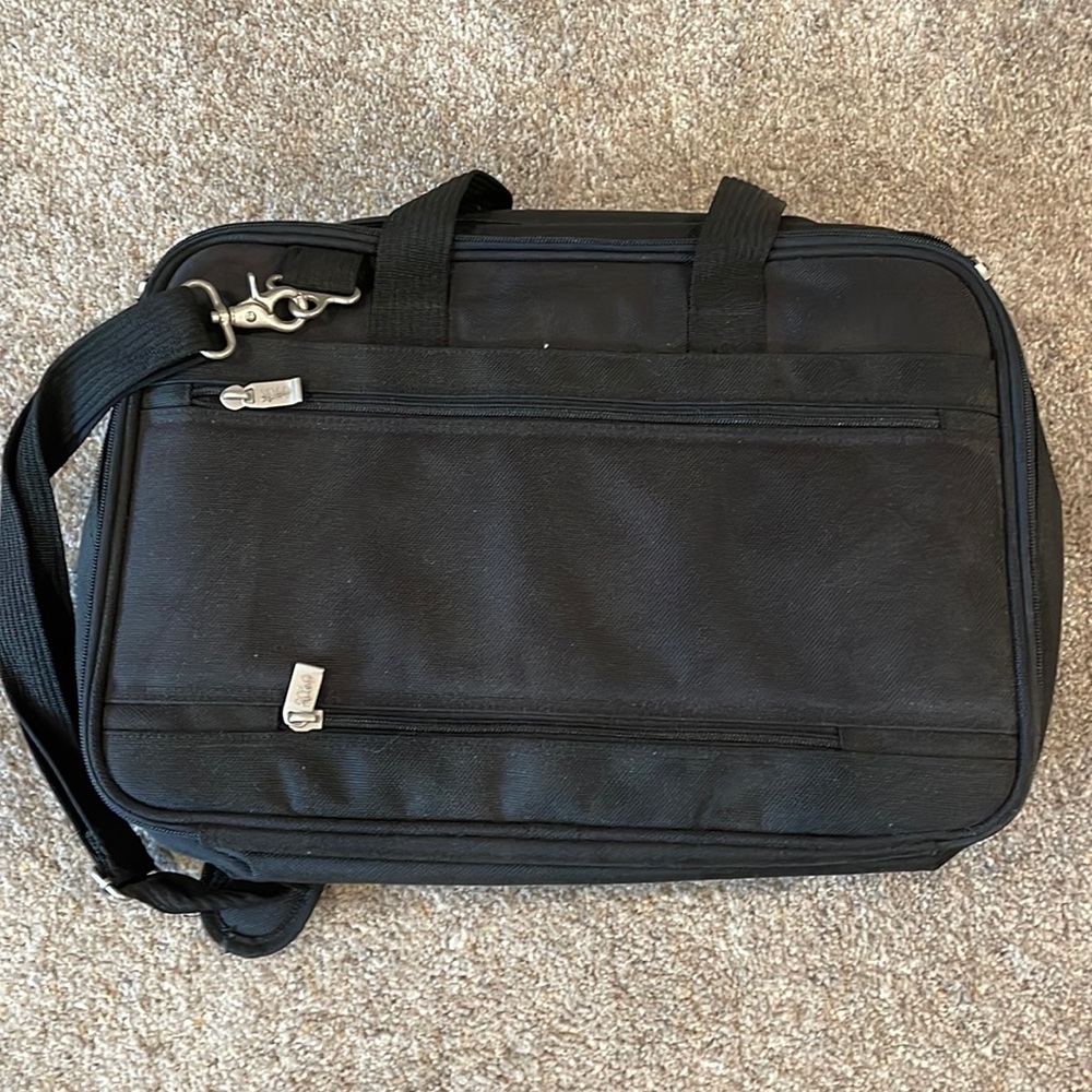 New! Computer laptop bag with lots of compartments. Briefcase.